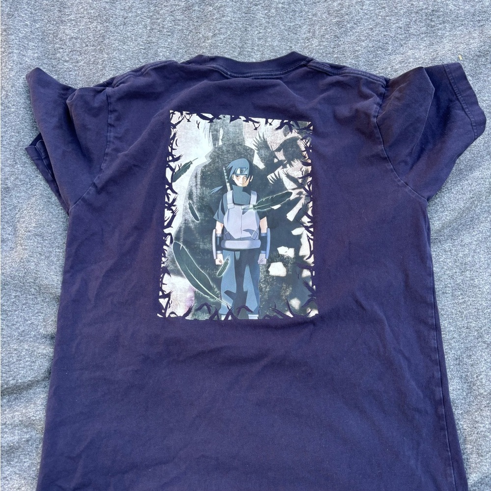 Uniqlo itachi shirt